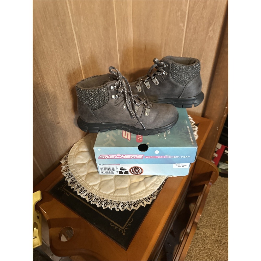 Skechers Synergy Cold Daze Charcoal Size 7 Women's In Box EUC